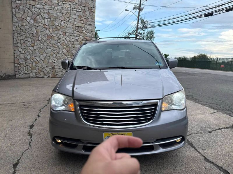 2014 Chrysler Town and Country Touring
