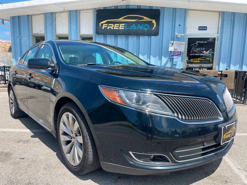 2014 Lincoln MKS Base