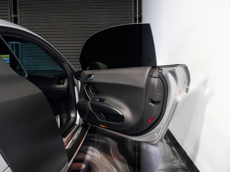 https://imagesdl.dealercenter.net/800/600/202507-6b169f74250244c69477adaedf767526.jpg