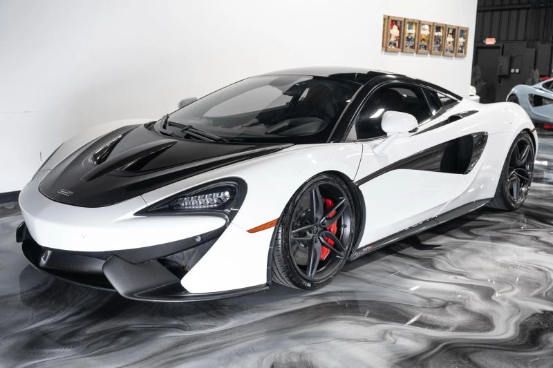 https://imagesdl.dealercenter.net/800/600/202507-77aa124cc53f4eada9295e6bde92d5fe.jpg