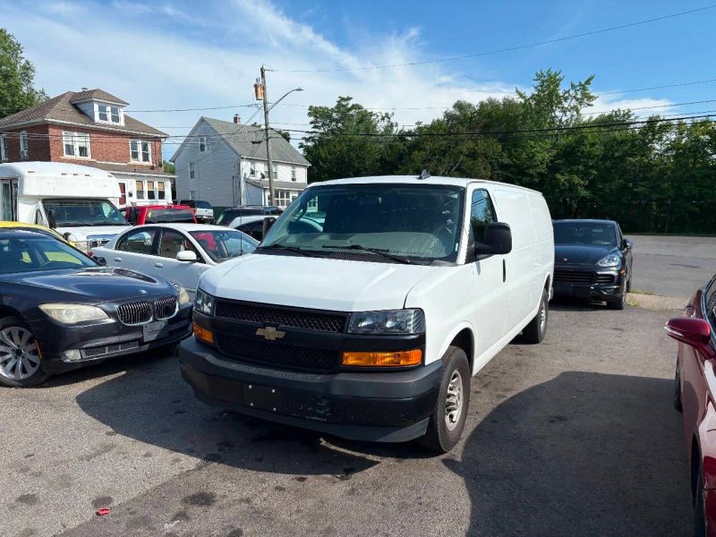 2022 Chevrolet Express 3500