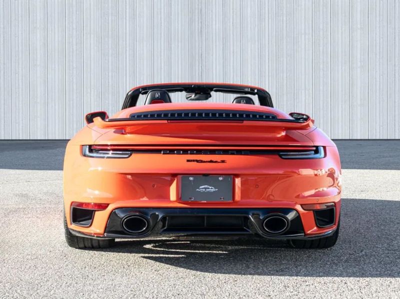 https://imagesdl.dealercenter.net/800/600/202507-8643cea857a2445ab98fb6268139fc9f.jpg