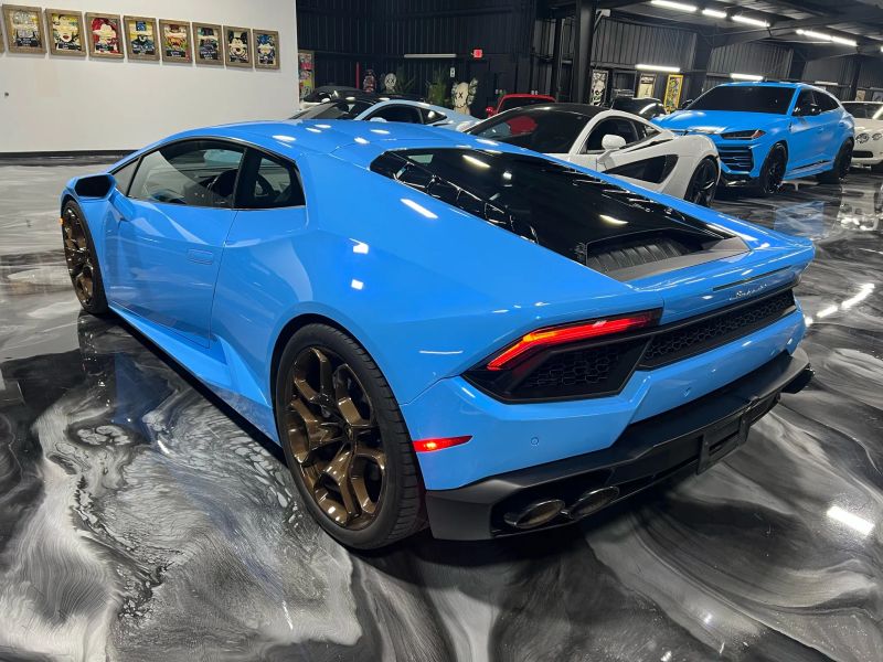 https://imagesdl.dealercenter.net/800/600/202507-8b638253b1934fcc9b4dc4262cf9b207.jpg
