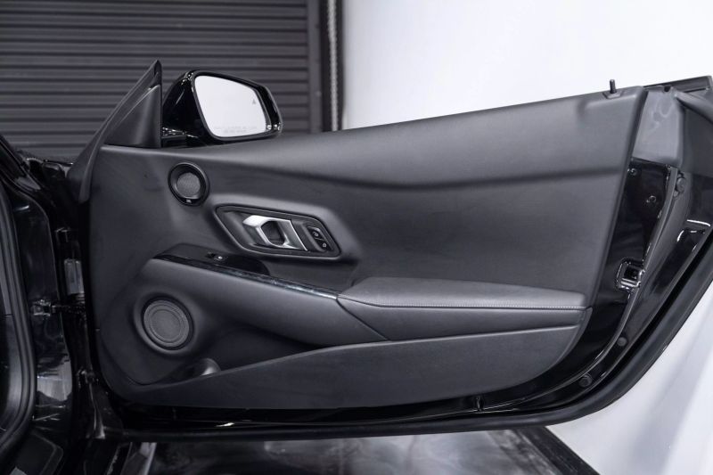 https://imagesdl.dealercenter.net/800/600/202507-98565c91478d481aa70704e063cca63f.jpg