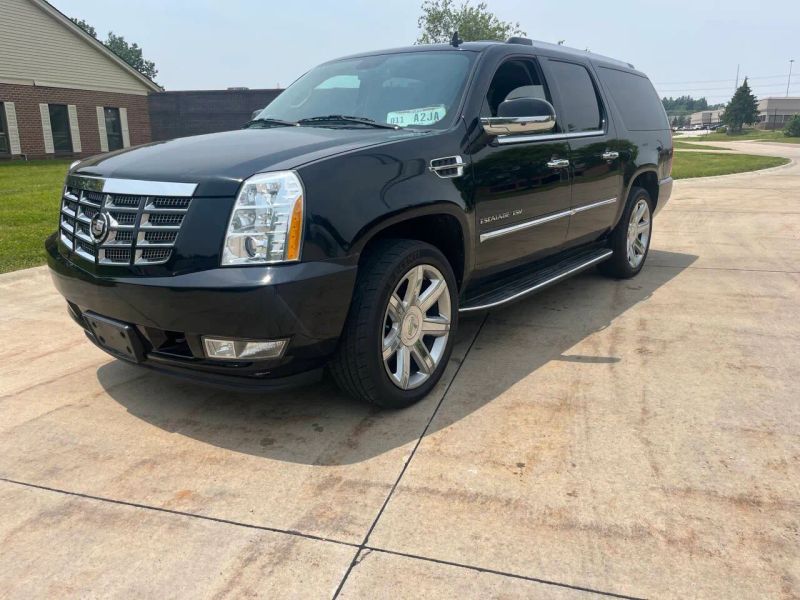 2012 Cadillac Escalade ESV Luxury