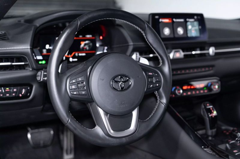 https://imagesdl.dealercenter.net/800/600/202507-9cbbe6c6ee82441d9f94dbcaa3de8f1f.jpg