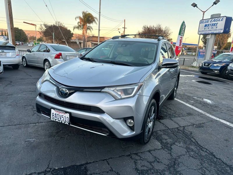 2017 Toyota RAV4 XLE