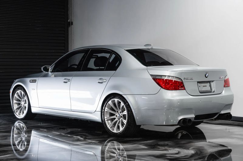 https://imagesdl.dealercenter.net/800/600/202507-9f2ea5dd2b4b41509b209e2cb0bde52e.jpg