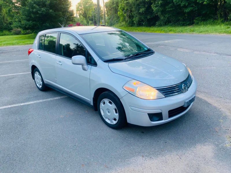 2009 Nissan Versa 1.8 S