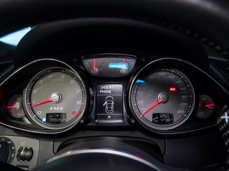 https://imagesdl.dealercenter.net/800/600/202507-aa2426d46a664b7e88eca53ecc38584f.jpg