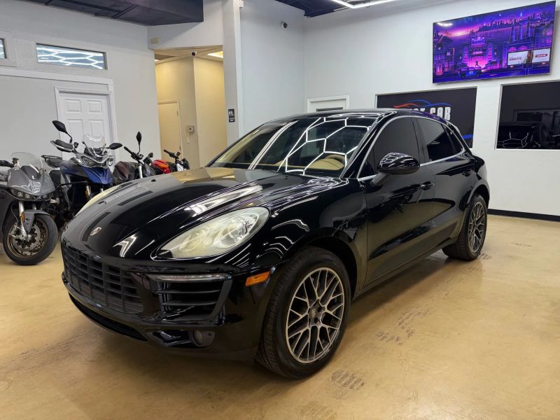2016 Porsche Macan S