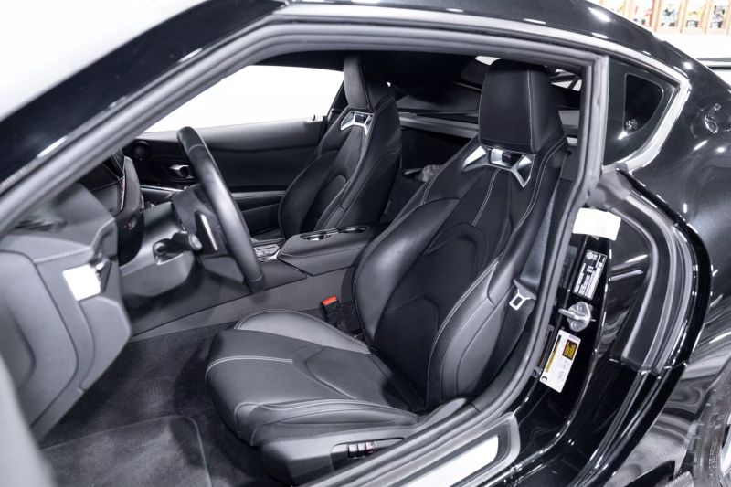 https://imagesdl.dealercenter.net/800/600/202507-b31647cd016148c7b024724cd725bb8f.jpg