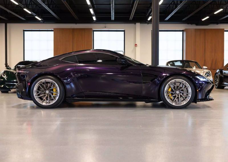 https://imagesdl.dealercenter.net/800/600/202507-b517cd90727e427e9b8218fae0d24efd.jpg