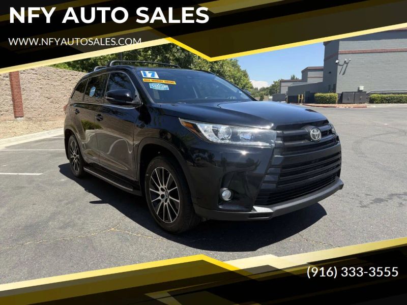 2017 Toyota Highlander SE