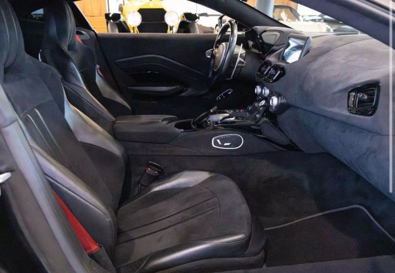 https://imagesdl.dealercenter.net/800/600/202507-c97e639a81eb4c4dabcffac81a3baf61.jpg