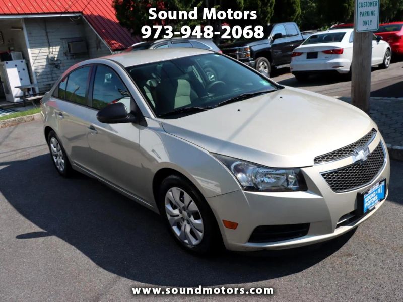 2014 Chevrolet Cruze LS Auto