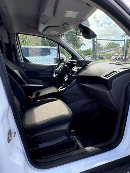 2022 Ford Transit Connect  - $22900