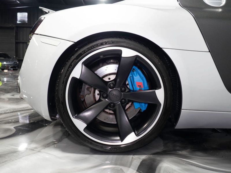 https://imagesdl.dealercenter.net/800/600/202507-db153196fda1484f84061bd9a2b8fe84.jpg