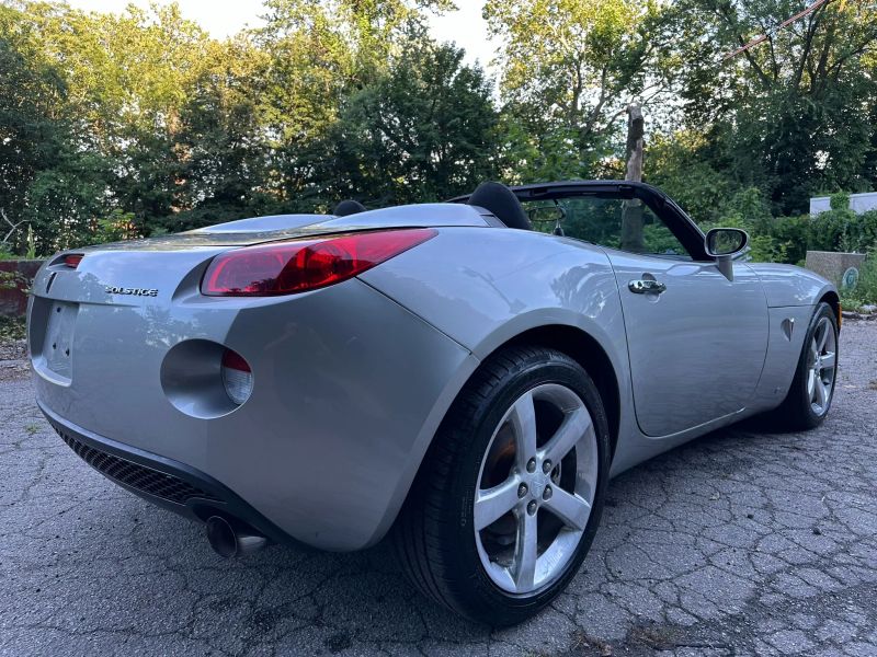 2006 Pontiac Solstice Base
