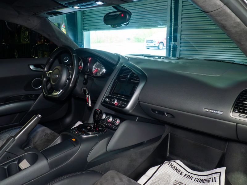 https://imagesdl.dealercenter.net/800/600/202507-e0e0747d37c849d89751a5f815827c08.jpg