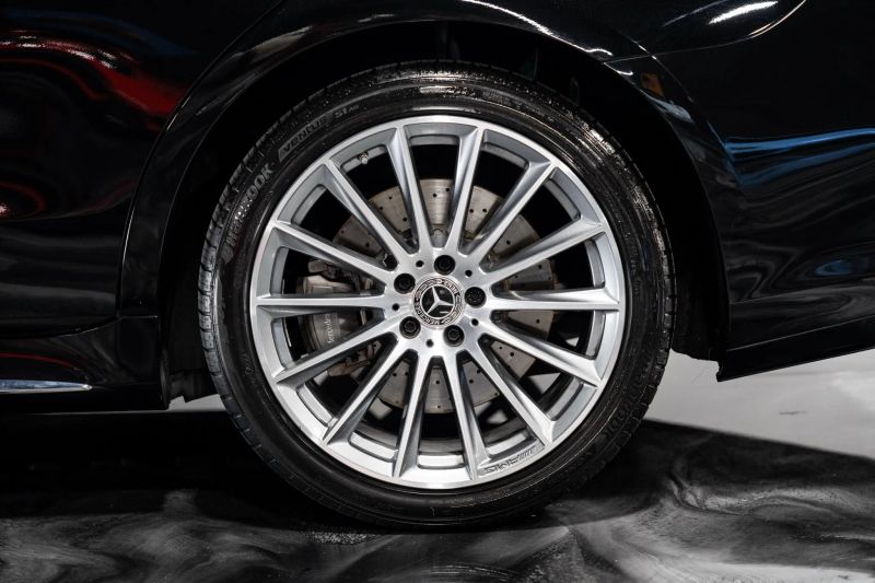 https://imagesdl.dealercenter.net/800/600/202507-e700925dc2194c01b1b5842432fa0a0f.jpg
