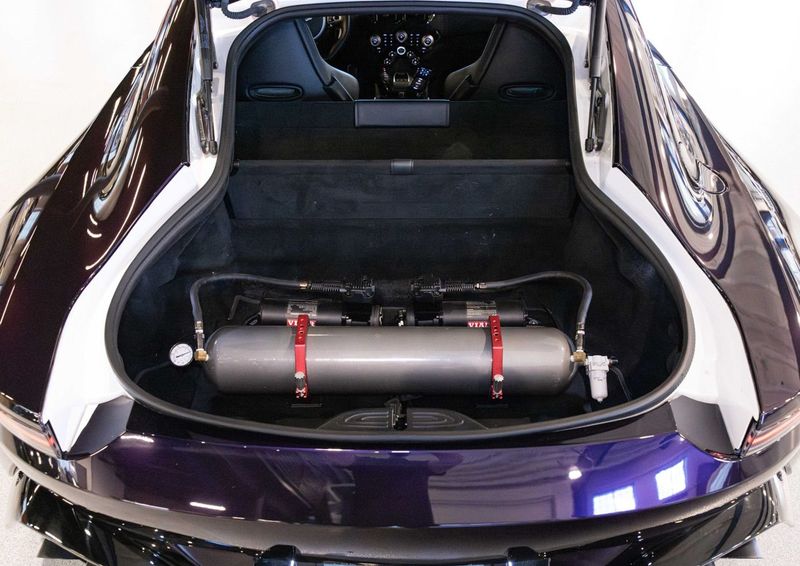 https://imagesdl.dealercenter.net/800/600/202507-ed0c186fe1424360afe7cb30bdf15f0a.jpg