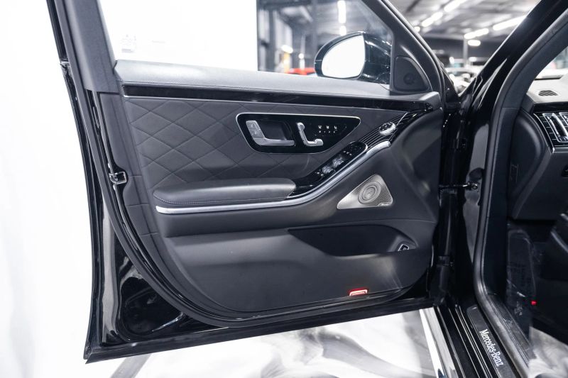 https://imagesdl.dealercenter.net/800/600/202507-ef6378a41e8c44f0851e1e3854edcf28.jpg