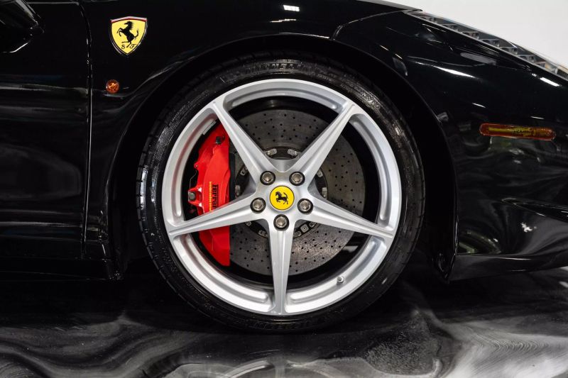 https://imagesdl.dealercenter.net/800/600/202507-f6ff75f31bbe47f281ba5c1f9cf19183.jpg