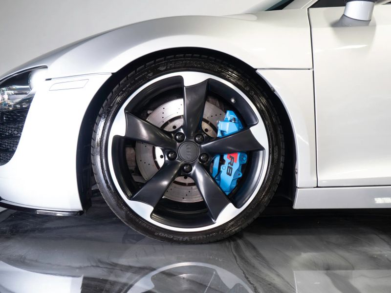 https://imagesdl.dealercenter.net/800/600/202507-fbf543028494498fb37520741fd63b16.jpg