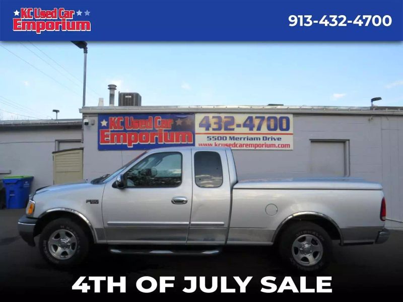 2002 Ford F-150 Base