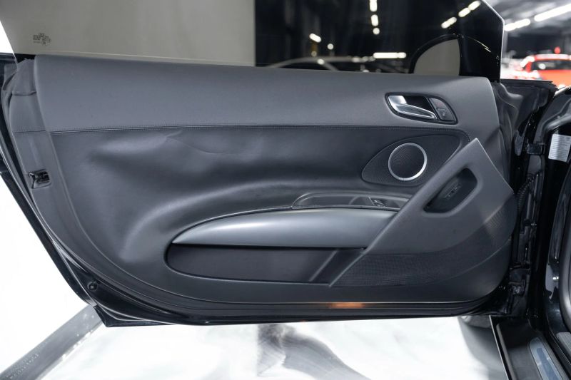https://imagesdl.dealercenter.net/800/600/202508-038883b5ca5d45729e343cfd3d46f359.jpg