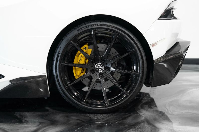 https://imagesdl.dealercenter.net/800/600/202508-0b45814e16da4792a5e601b0c57bfcdd.jpg