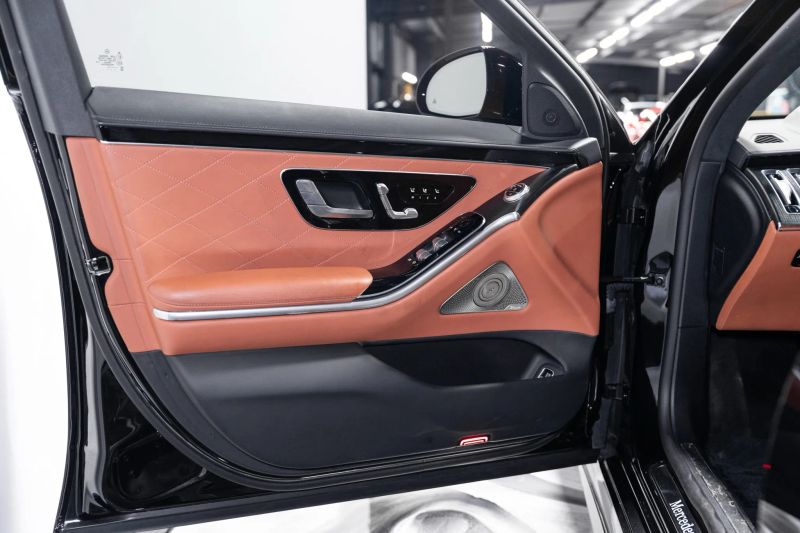 https://imagesdl.dealercenter.net/800/600/202508-103d1819db9d4a87ba9191ddfb35934e.jpg