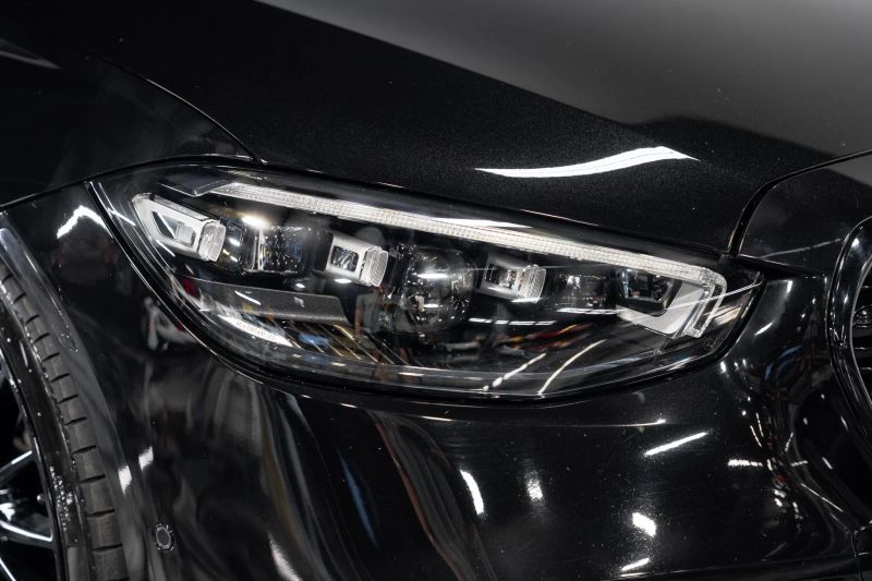 https://imagesdl.dealercenter.net/800/600/202508-167a298321b340d781fd5702d89e1fae.jpg