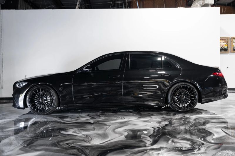 https://imagesdl.dealercenter.net/800/600/202508-1d0be379ec4742fdbf29c386865d05a3.jpg