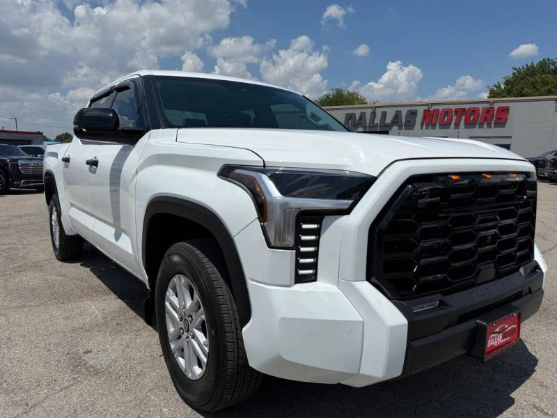 2022 Toyota Tundra SR5