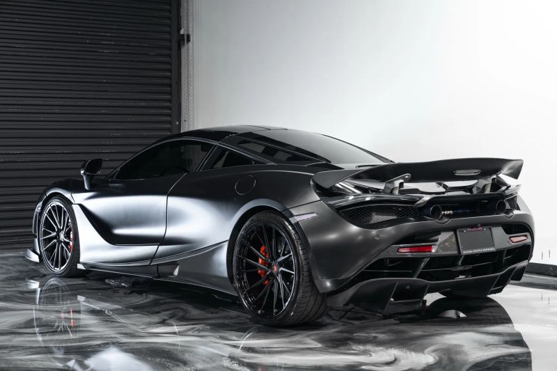 https://imagesdl.dealercenter.net/800/600/202508-229db394a3564d5b868bd232a5367d03.jpg