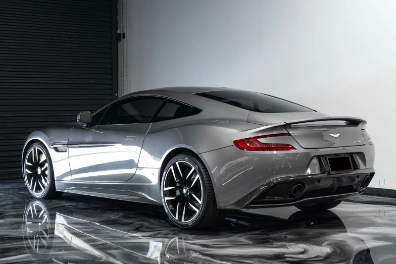 https://imagesdl.dealercenter.net/800/600/202508-22f7deb68a0d46c3bacabefb28e86ba6.jpg
