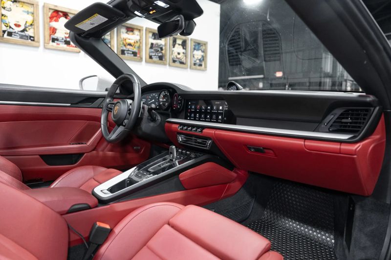 https://imagesdl.dealercenter.net/800/600/202508-236433f7affc4228a2d631f886415df3.jpg