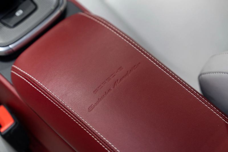 https://imagesdl.dealercenter.net/800/600/202508-2472ffcfc0bc4ccb95ea036d076f7b3e.jpg