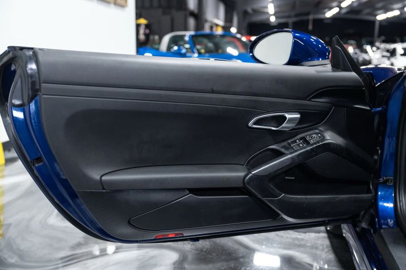 https://imagesdl.dealercenter.net/800/600/202508-24d50468ecf24ad7b0c7bc811e24605f.jpg