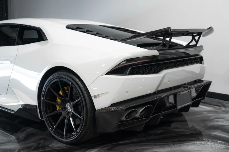https://imagesdl.dealercenter.net/800/600/202508-24dc86984a17434a8a7904cd0e72ea9e.jpg