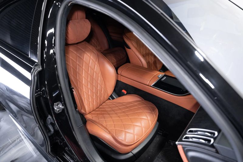 https://imagesdl.dealercenter.net/800/600/202508-2b418dcdc70f4c24ac815479e75b8913.jpg