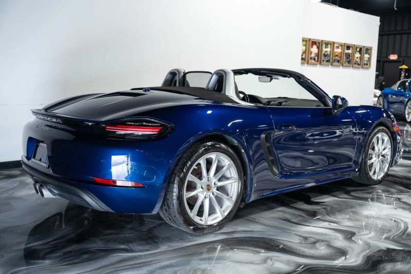 https://imagesdl.dealercenter.net/800/600/202508-2efc180eef38409696ca0e03edd24639.jpg