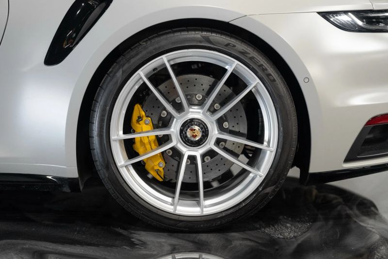 https://imagesdl.dealercenter.net/800/600/202508-2f4f131930864b33ab2998e1216917af.jpg