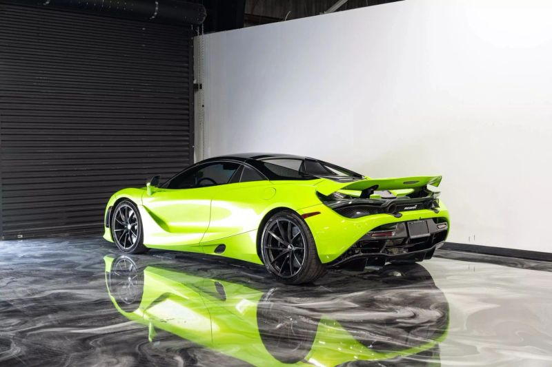 https://imagesdl.dealercenter.net/800/600/202508-377b07d7b1d04a138ca89733c636a607.jpg