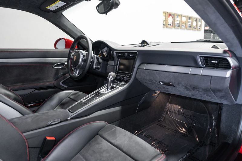 https://imagesdl.dealercenter.net/800/600/202508-3d0f6f8e18824497b1706ab355502156.jpg