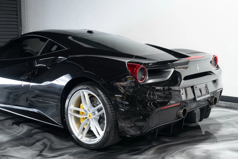 https://imagesdl.dealercenter.net/800/600/202508-3dcc3cedf07543beb518fa34257409ba.jpg