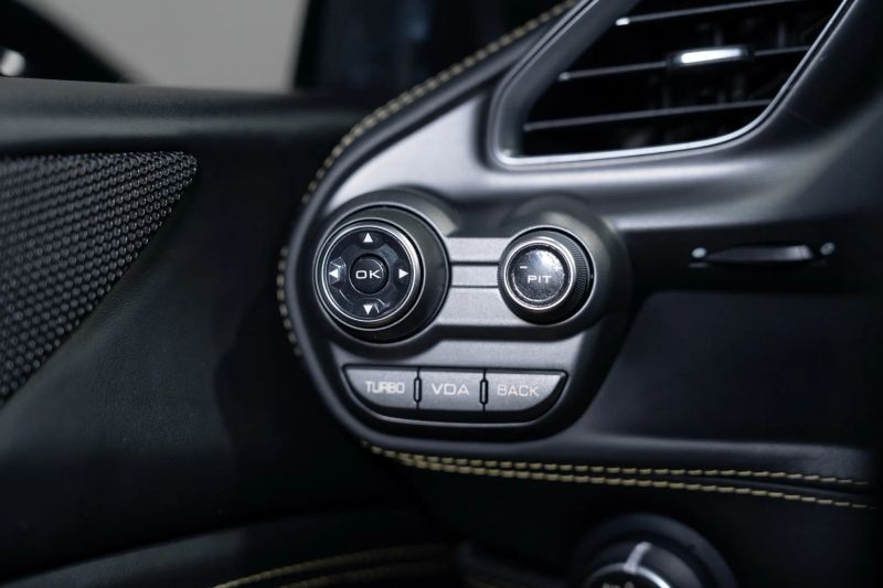 https://imagesdl.dealercenter.net/800/600/202508-3e056e16557a4c1eaa409fcfd4caf0cb.jpg
