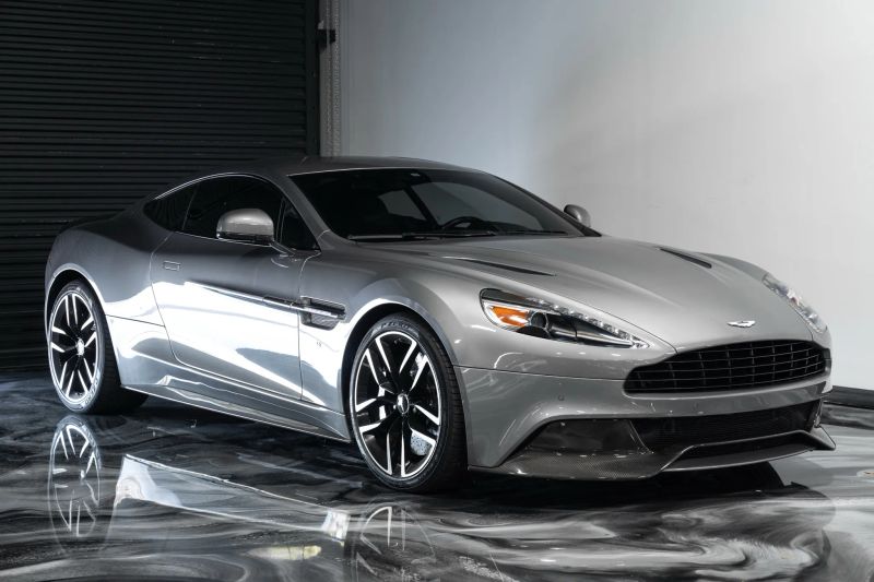 https://imagesdl.dealercenter.net/800/600/202508-40abbbca045d4845b366a07fc1c49c37.jpg